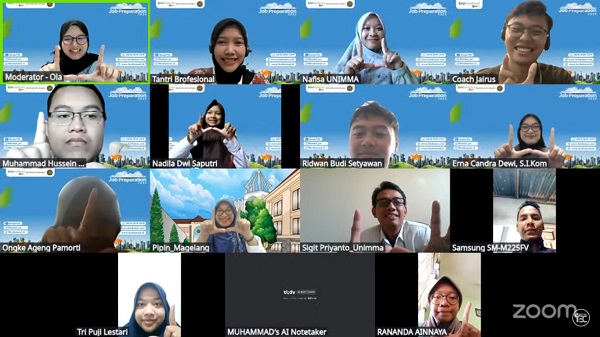 Calon Wisudawan UNIMMA mengikuti Program Bimbingan Persiapan Karier secara virtual. (foto : istimewa)