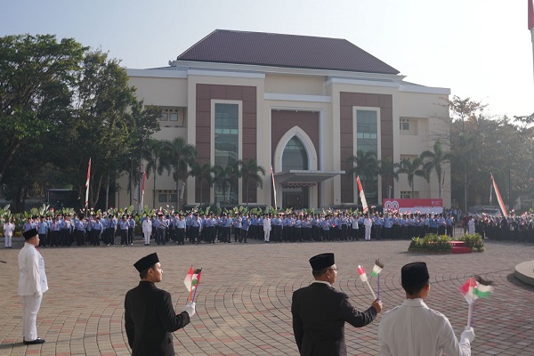 Upacara peringatan HUT RI ke 80 di Kampus Terpadu UII. (foto : istimewa)