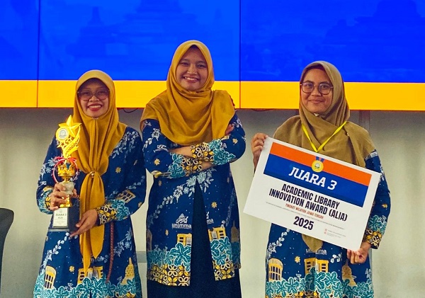 Tiga pustakawan UNIMMA yang mengembangkan RDS dan menjadi juara 3 ALIA 2025. (foto : istimewa)