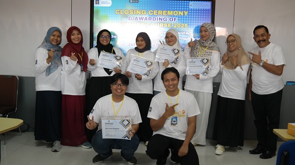 Penutupan Summer Course Internasional Prodi Rekayasa Tekstil UII. (foto : istimewa)
