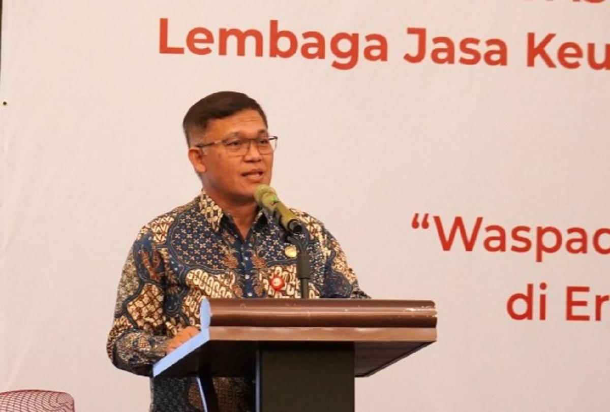 Eko Yunianto, Kepala OJK DIY saat menyampaikan sambutan pada 'Evaluasi Kinerja dan Recycling Program LJK di Wilayah DIY Semester II Tahun 2025' di Yogyakarta, Selasa (25/11/2025). (foto : istimewa)