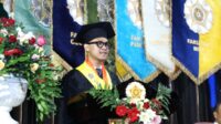 Muh Ridho Kurniawan Saadi saat menyampaikan sambutan wakil wisudawan di Grha Sabha Pramana UGM Yogyakarta. (foto : istimewa)