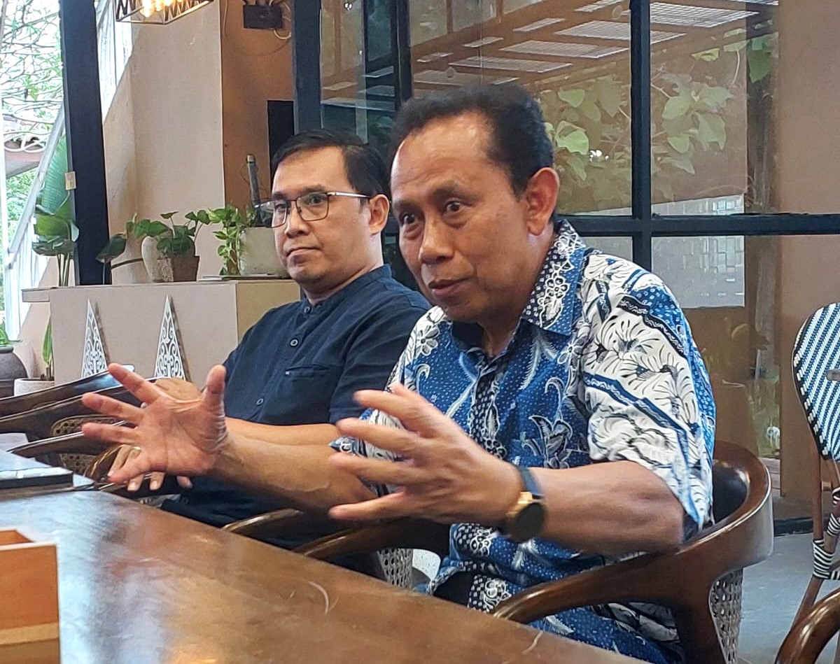 Hari Purnomo saat berbuka bersama dengan wartawan di Sleman, Selasa (10/3/2026). (foto : heri purwata)