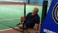 Sumaryanto saat Glundung Safety di Turnamen Tenis Rektor UNY Cup 2026 di GOR UNY Wates Kulonprogo, DIY, Sabtu (9/5/2026). (foto : heri purwata)