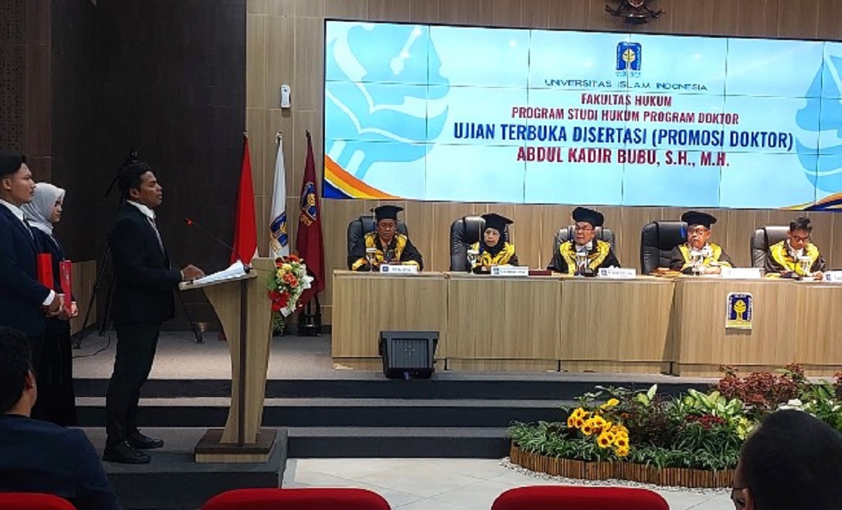 Abdul Kadir Bubu - FH UII Abdul Kadir Bubu saat menjalani Ujian Terbuka di Auditorium FH UII, Sabtu (29/8/2026). (foto : heri purwata)