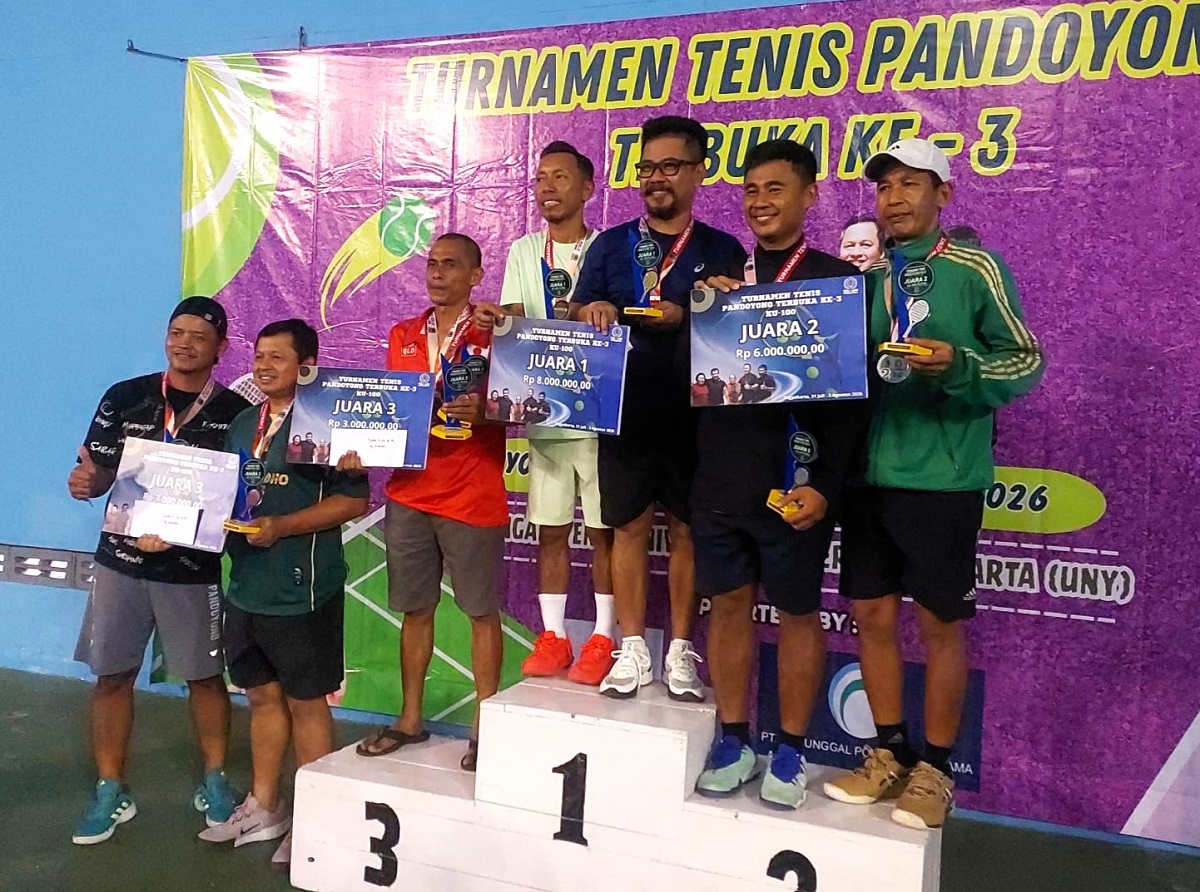 Para juara Kelompok Umur (KU) 100 Turnamen Pandoyono Terbuka 3 2026. (foto : heri purwata)