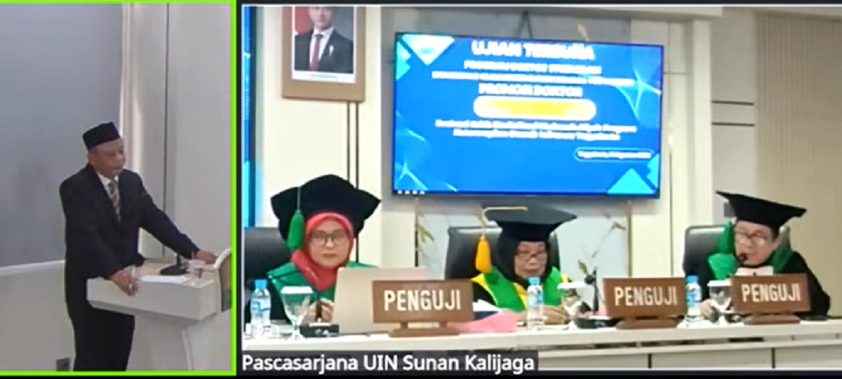 Muhammad Wahid Jamil (kiri) saat memaparkan hasil penelitian desertasinya pada Ujian Terbuka di Program Doktor (S3) Studi Islam Universitas Islam Negeri (UIN) Sunan Kalijaga Yogyakarta, Rabu (19/8/2026). (foto : screenshot/youtube/heri purwata)