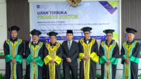 Muhammad Abu Rivai raig gelar Doktor dari Program Doktor Hukum Islam Universitas Islam Indonesia (foto: DHI UII)