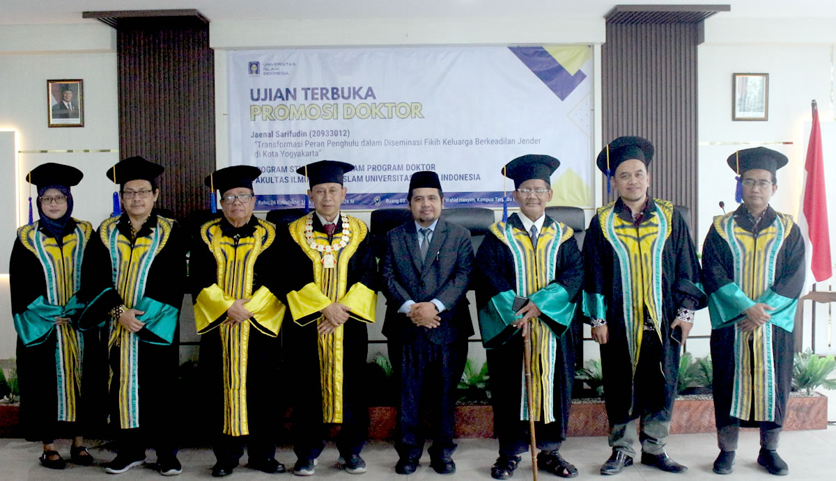 Jaenal Sarifudin Raih Gelar Doktor di DHI UII